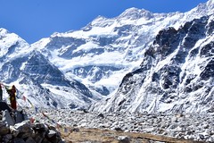 Die gewaltige Nordwand des Kanchenjunga, 8598 m, vom Basislager Pangpema, 5150 m. Foto: Dr. Franz Bundscherer.
