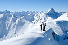 Leichte bis anspruchsvolle Skitourengipfel in den Lechtaler Alpen. Foto: Andreas Witting.