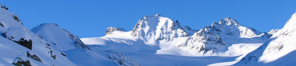 Silvretta, mit Vorderer Jamspitze, 3171 m, und Dreiländerspitze, 3197 m.