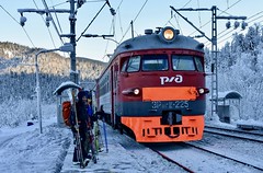 Skitouring in Sibiria, die Russische Eisenbahn führt in das entlegene Luzhba.