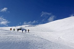 Frühjahrs-Skitour im Safiental, Graubünden, Schweiz.