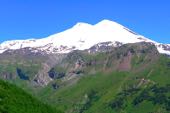 Der Elbrus, 5642 m, von Süden/Baksan-Tal. Foto: Günther Härter.