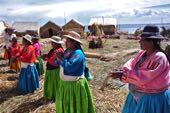 Schwimmende Inseln auf dem Titicaca-See. Foto: Annette Härter.