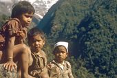 Gurung-Kinder im Modi Khola. Foto: Archiv Härter.